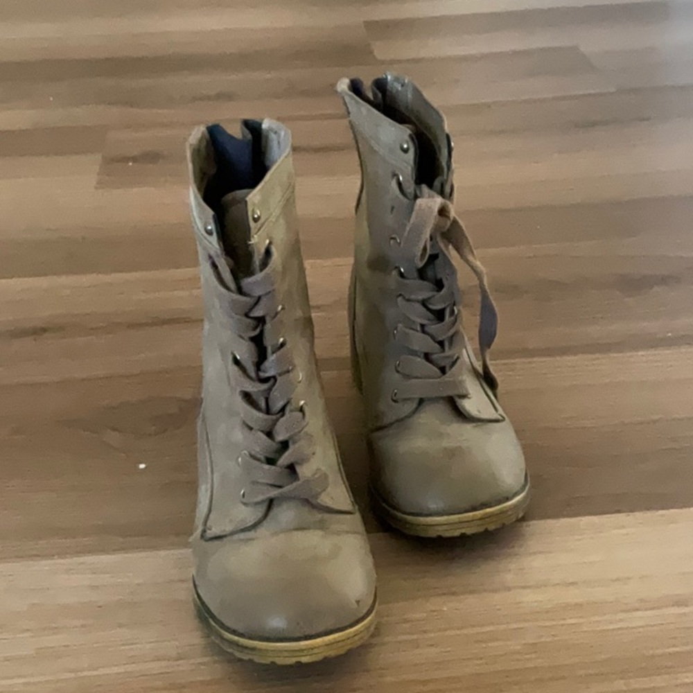 Army style combat boots